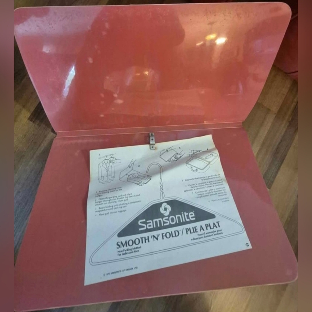 Vintage Samsonite Retro Clothing Folding Tool